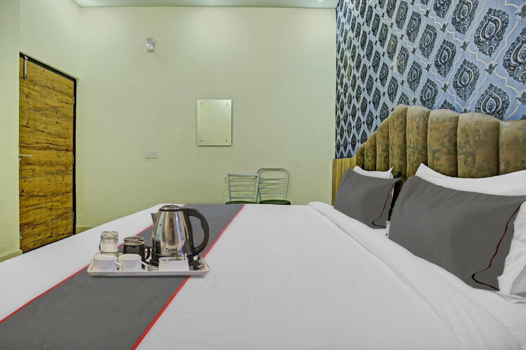 Collection O Rd Hotel Zirakpur Eksteriør bilde