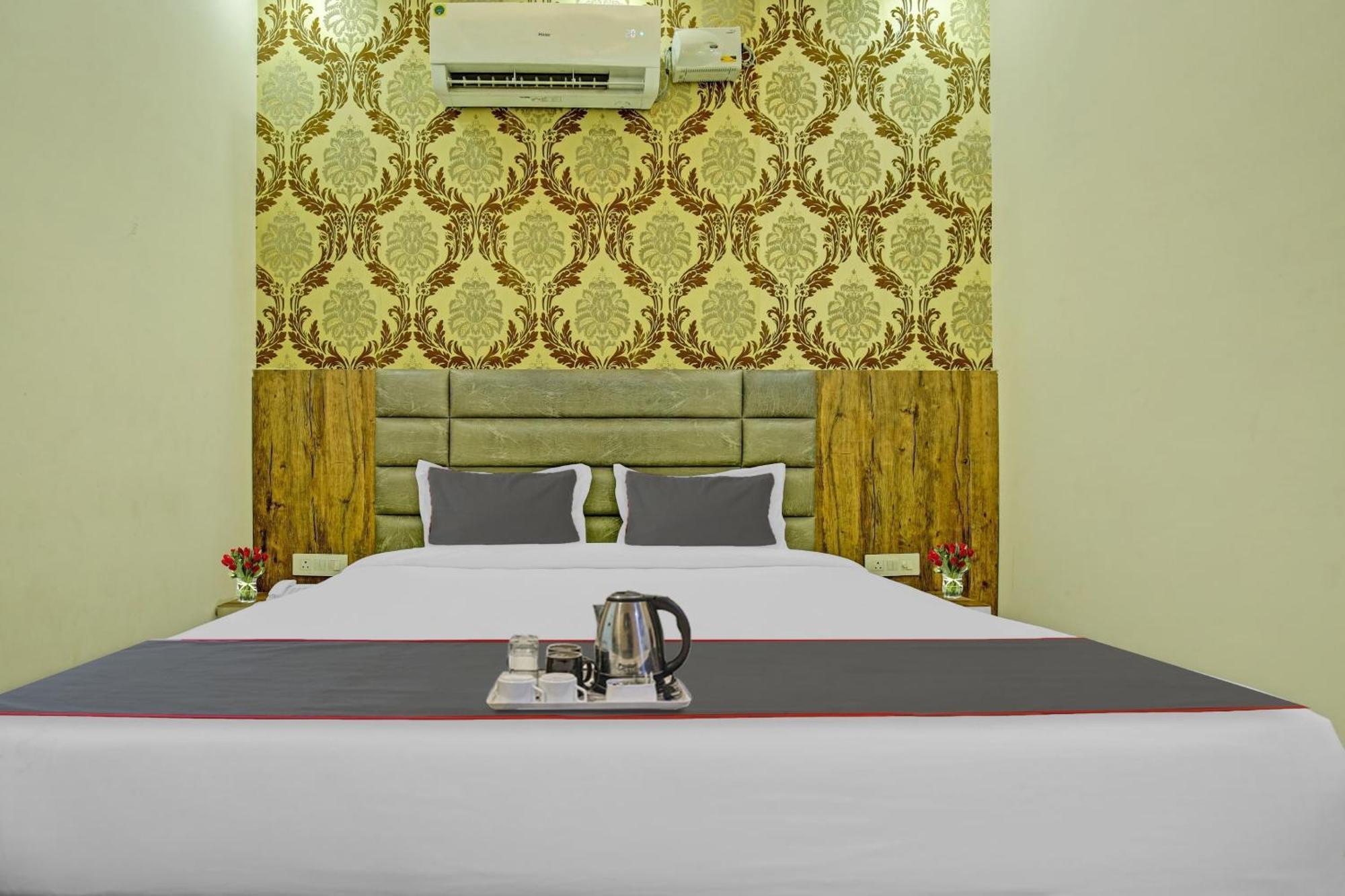 Collection O Rd Hotel Zirakpur Eksteriør bilde